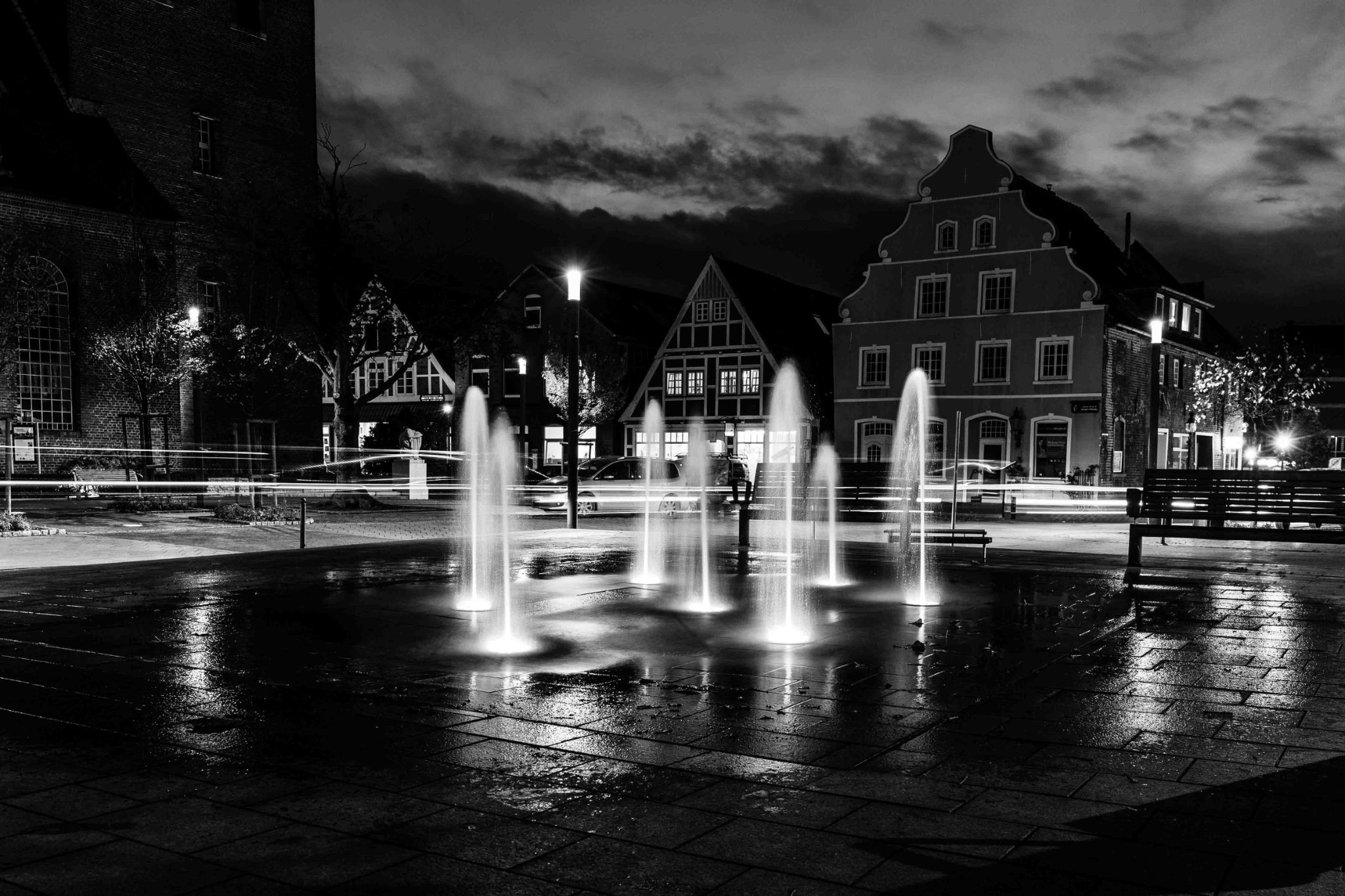 Brunnen vor der Kirche